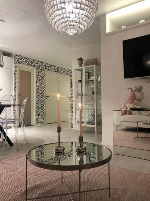 Snowcrystal Home With Jacuzzi And Sauna โรวานิเอมิ ภายนอก รูปภาพ