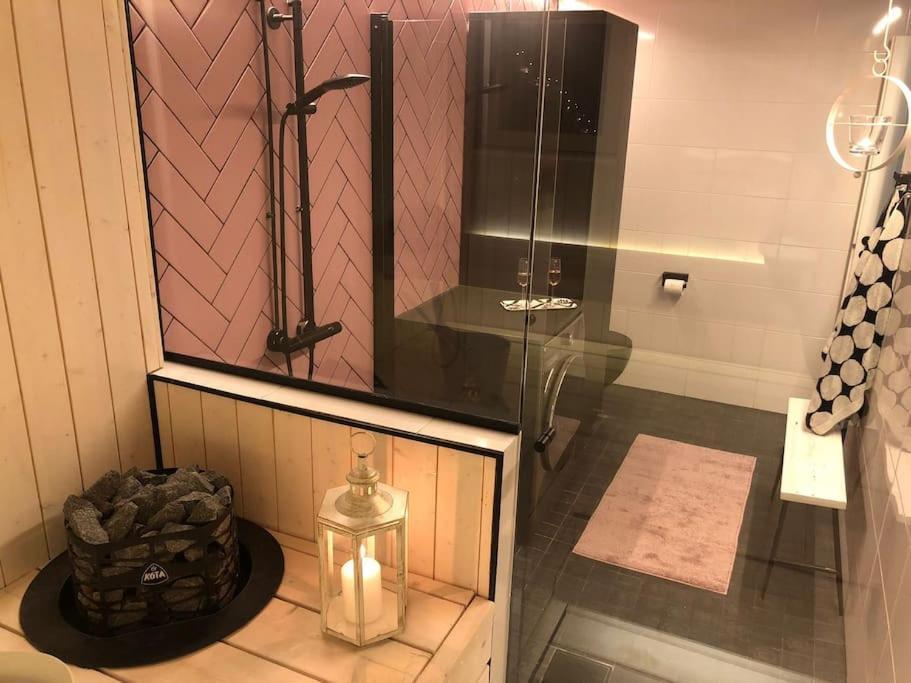 Snowcrystal Home With Jacuzzi And Sauna โรวานิเอมิ ภายนอก รูปภาพ