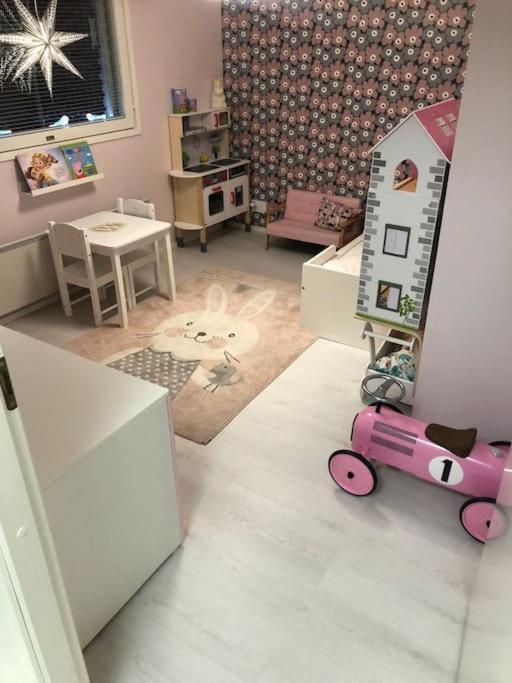 Snowcrystal Home With Jacuzzi And Sauna โรวานิเอมิ ภายนอก รูปภาพ