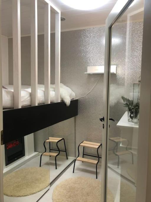 Snowcrystal Home With Jacuzzi And Sauna โรวานิเอมิ ภายนอก รูปภาพ